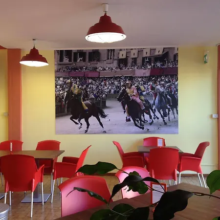 Guidoriccio Hostel *
